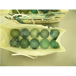 CHOICE on 3 bags of glass balls - 10 to a bag (2)