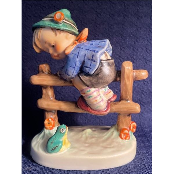 Goebel Hummel Retreat To Safety 4T