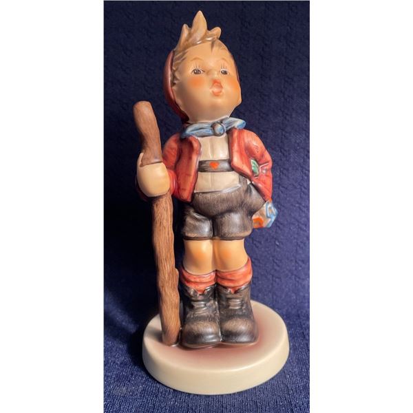 Goebel Hummel Country Suiter 4