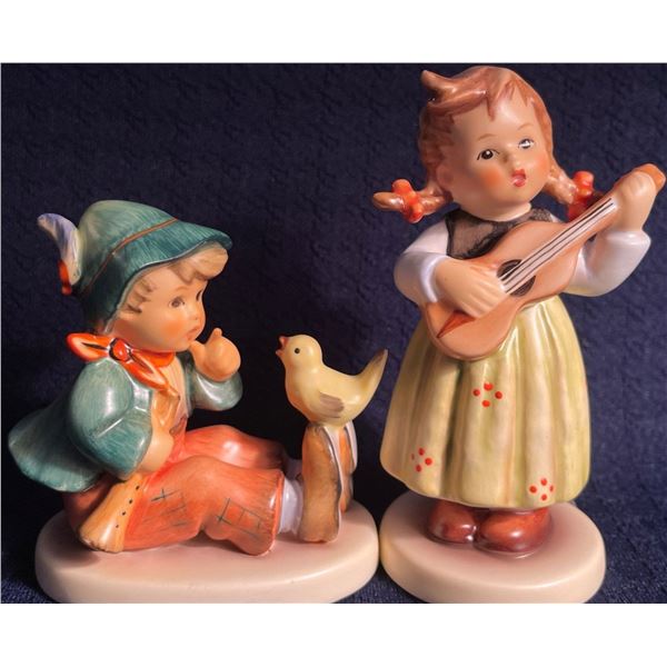 Goebel Hummel Singing Lesson Strum Along 4T