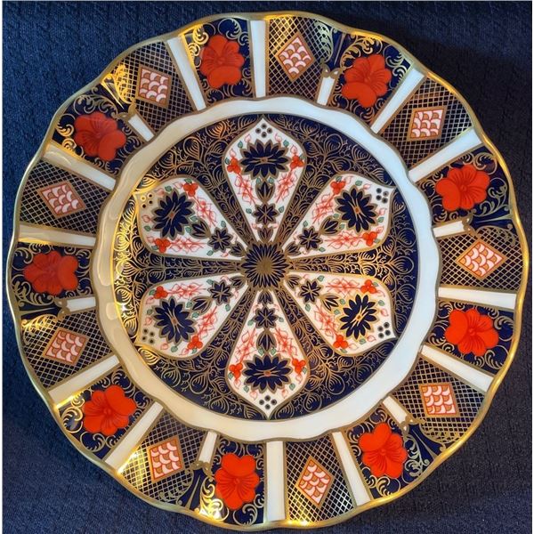 Royal Crown Derby Dinner Plate 8.5