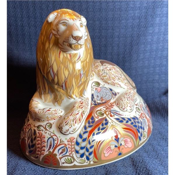 Royal Crown Derby Lion 7L