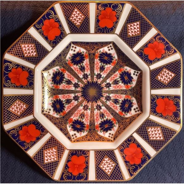 Royal Crown Derby Decorative Plate 8T