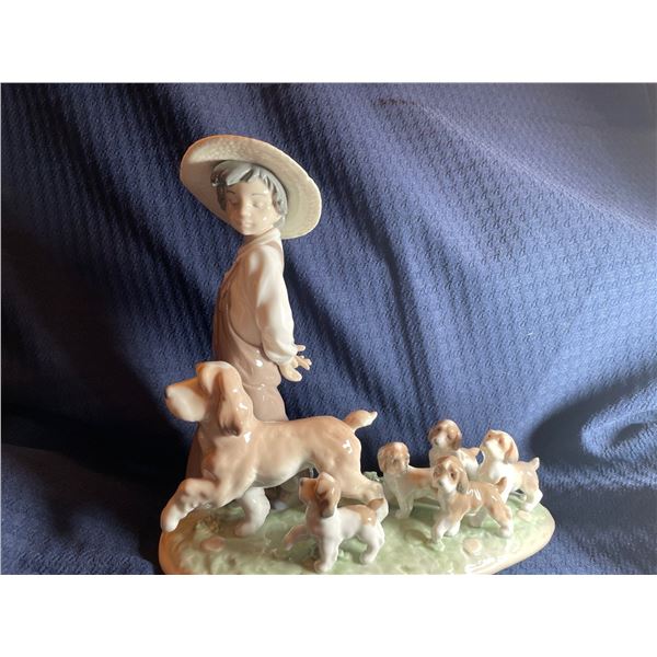 Lladro Porcelain "My Little Explorers" 10.5x10.5