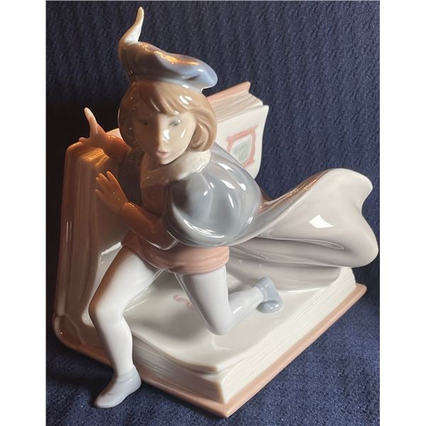 Lladro Porecelian Clown on Book 6x8