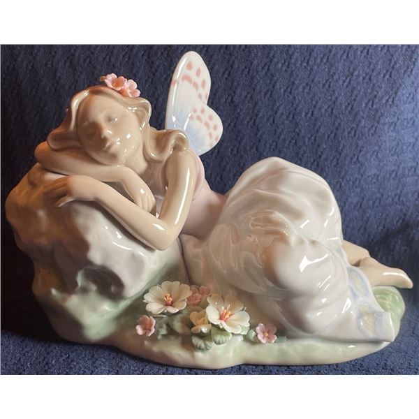 Lladro Porcelain Fairy Figurine 7x6