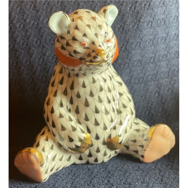 Herend Hvngary Porcelain Bear 4x4