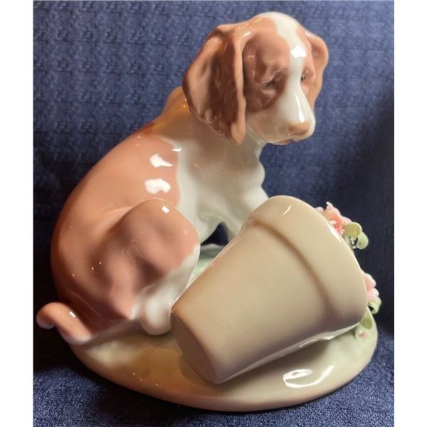 Lladro Porcelain Dog w/ Flower Pot 4x5