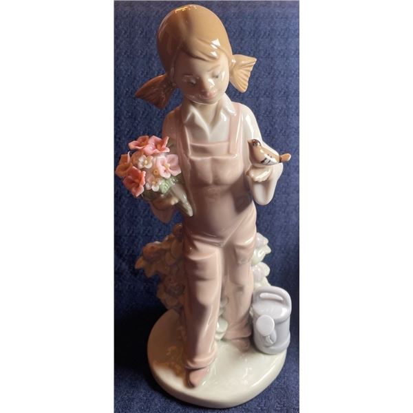 Lladro Porcelain Child w/ Flowers 3x7