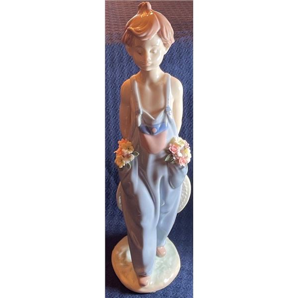Lladro Porcelain Boy in Overalls 3x10