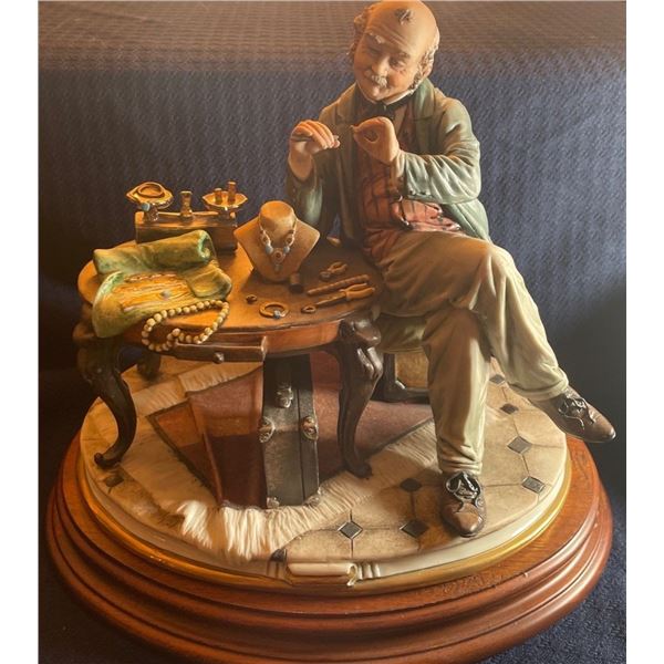 Capodimonte Porcelain Jeweler 10x10