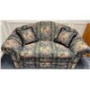 Image 1 : Floral Printed Love Seat 65x36x40