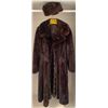 Image 1 : Cita Mann Mink Fur Coat  & Hat