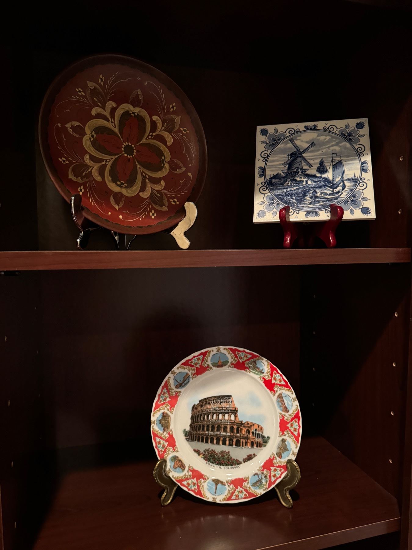 Collector decor plates
