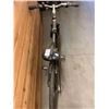 Image 3 : GIANT SEDONA DX 24 SPEED BICYCLE (LOCK ATTACHED, NO KEY)
