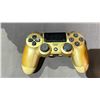 Image 2 : PLAYSTATION 4 CONTROLLER AND ASSORTED GAMES