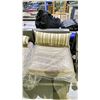 Image 2 : PATIO CHAIR WITH CUSHIONS