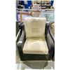 Image 1 : PATIO CHAIR WITH CUSHIONS