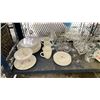 Image 2 : SHELF OF ASSORTED ITEMS INCLUDING; GLASSES, DOG CUPS, CAKE TRAY & MORE