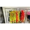 Image 1 : RACK OF ASSORTED REFLECTIVE VESTS (RACK NOT INCLUDED)