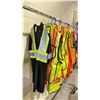 Image 2 : RACK OF ASSORTED REFLECTIVE VESTS (RACK NOT INCLUDED)