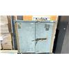 Image 1 : FIBERGLASS WATERPROOF LOCKABLE STORAGE CONTAINER. 5'2" X 4'7" X 3'6"