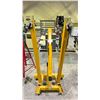 Image 2 : PT 2 TON FOLDING ENGINE CRANE