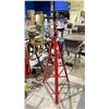 Image 2 : BIG RED JACKS 2 TON HIGH POSITION HOIST STAND