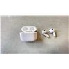 Image 2 : APPLE AIRBUDS NO CHARGER