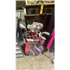 Image 2 : CALLAWAY GOLF BAG WITH ASSORTED RH GOLF CLUBS