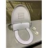 Image 2 : NAVISANI TOILET SEAT WITH AUTOMATIC SEAT COVERS