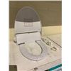 Image 2 : NAVISANI TOILET SEAT WITH AUTOMATIC SEAT COVERS