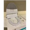 Image 2 : NAVISANI TOILET SEAT WITH AUTOMATIC SEAT COVERS