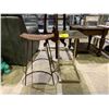 Image 1 : MIRRORED SIDE TABLE & BAR STOOL