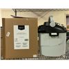 Image 1 : 2- AMAZON BASICS 2.5 GALLON 2HP WET/DRY VACUUM (GREY)