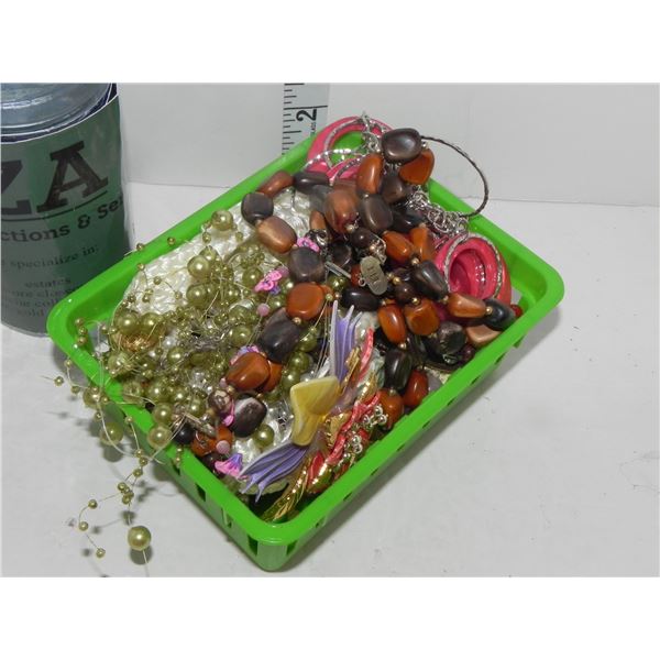 Lot of Estate Jewellery