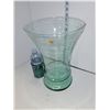 Image 2 : Large-Extra Large Green-Clear Glass Vase