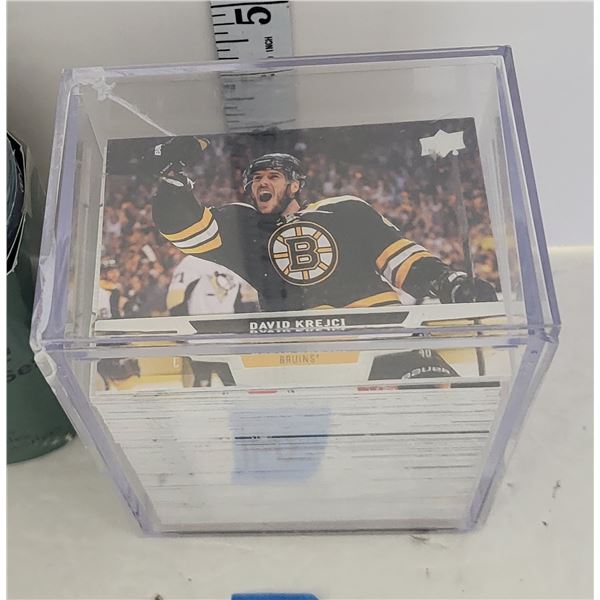 2013/2014 UD Series 1 Hockey Card Set in Plastic Case | 200 Card Set