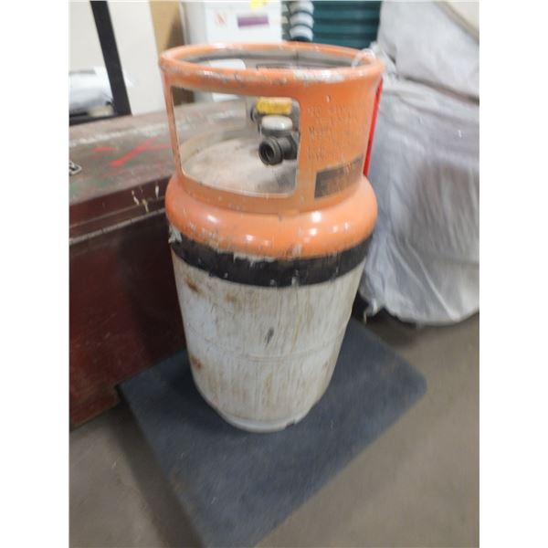 33 Gallon Propane Tank