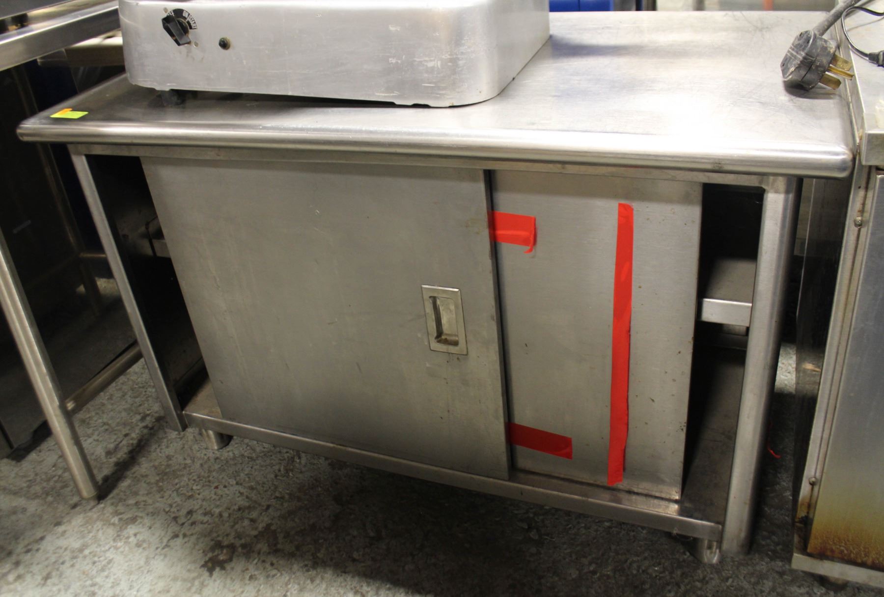 ST. STEEL PREP TABLE/ CABINET W. SLIDING DOORS
