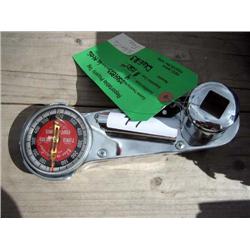 TORQUE WRENCH