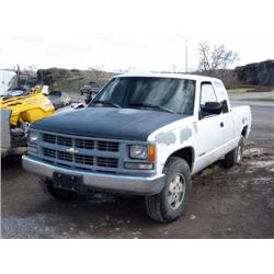 *1994 CHEVY EXT CAB 1/2 TON