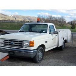 *1989 FORD F15 PICKUP