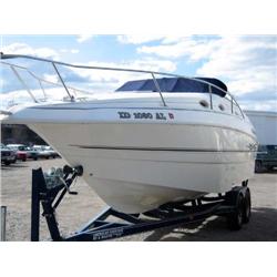 1999 Larson Carbrio Boat