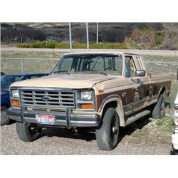 *1985 FORD 250 DIESEL TRUCK