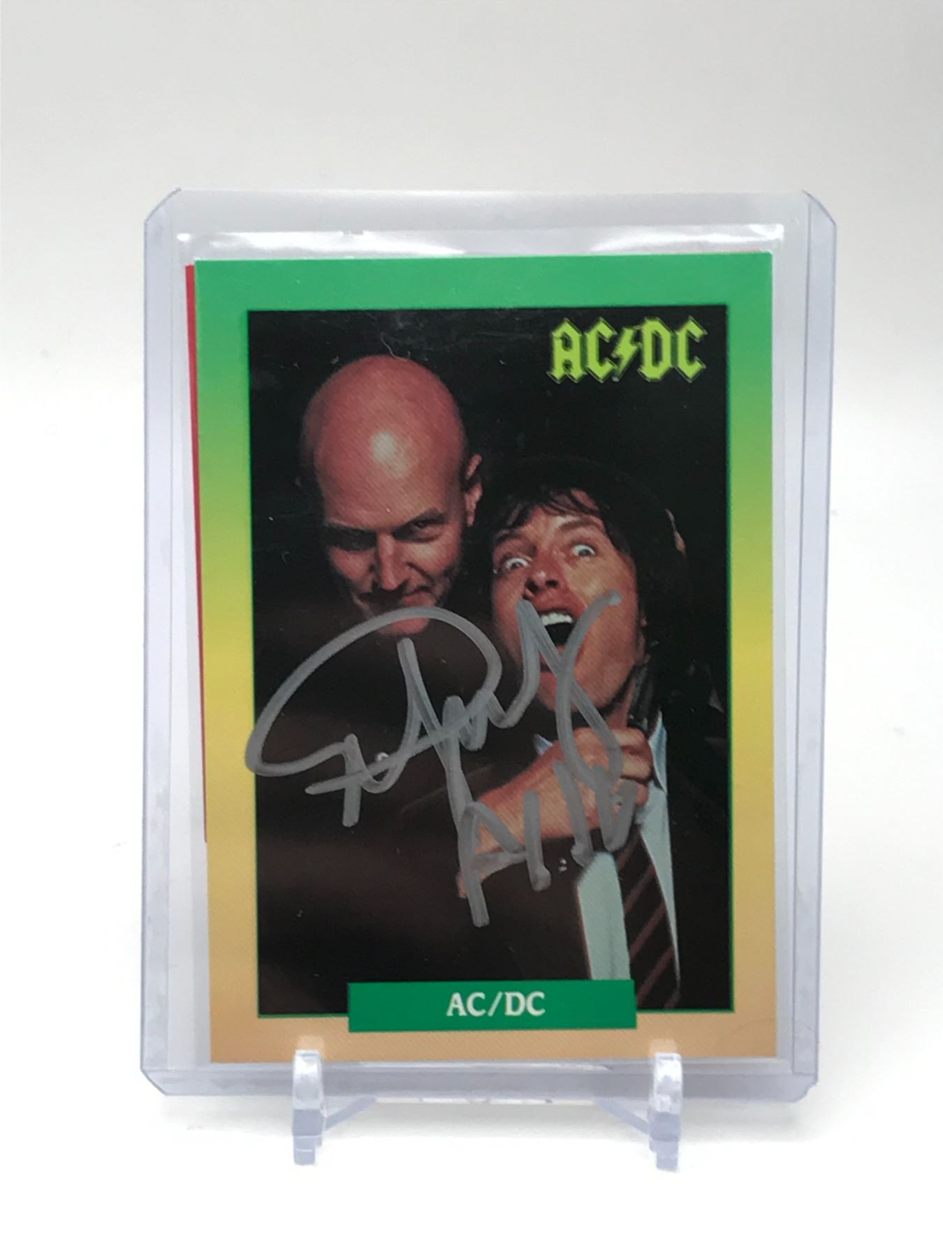ANGUS YOUNG SIGNED ACDC TRADING CARD SUPER STAR COA