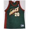 Image 4 : Seattle Supersonics Gary Payton Autographed Green Champion Jersey Size 48 Beckett