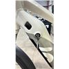 Image 9 : DOST KOPE GLACIER WHITE 9 SPEED, 19"ELECTRIC BIKE; 500W MID DRIVE MOTOR, 100 KM RANGE, 120 NM