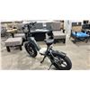 Image 2 : Y20 GREY ELECTRIC FOLDABLE E-BIKE WITH CHARGER - 75 KM RANGE, HYDRAULIC DISC BRAKES, 7 LEVELS, LCD
