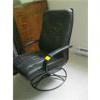 Image 2 : MATCHING BLACK CHAIR